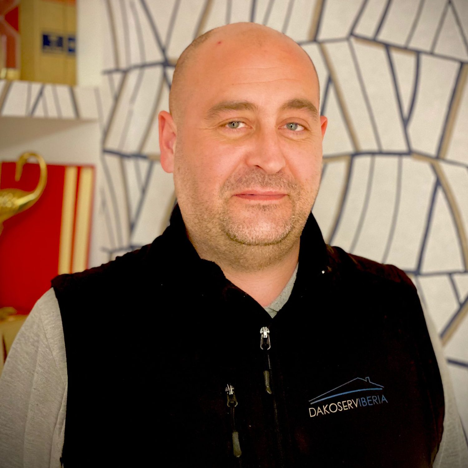 trabajador profesional del mantenimiento de Dakoserviberia trabajador profesional del mantenimiento de Dakoserviberia